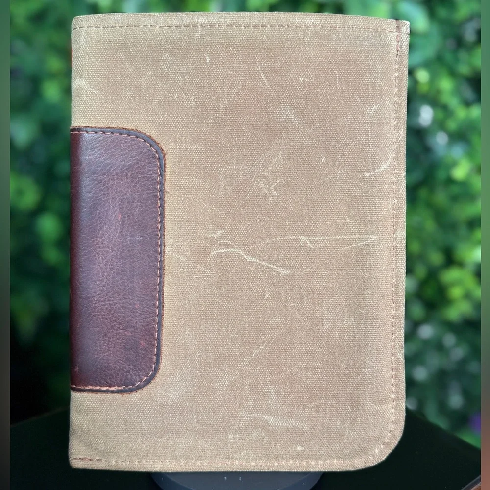 DODOcase Durable Sleeve Tan and Brown Waxed Canvas iPad Mini/Notebook Case